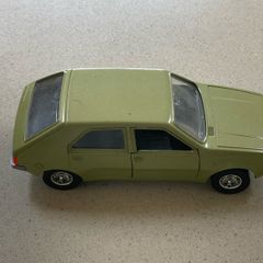 Renault 14 TL scale 1/24 Burago