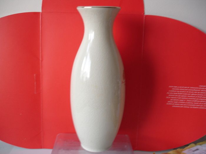 Crackle Glaze Vase   Humming Bird Sucking Nectar  11inches