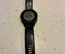 Garmin Forerunner 945 Triathlon GPS Watch (Black)