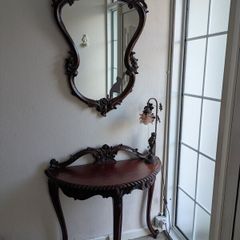 Antique hall table with mirror