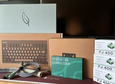 Novelkeys Classic TKL Retro Beige Keyboard