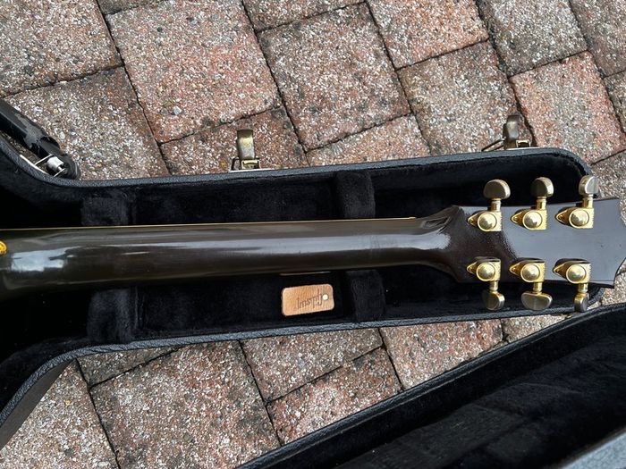 Gibson J45 Custom