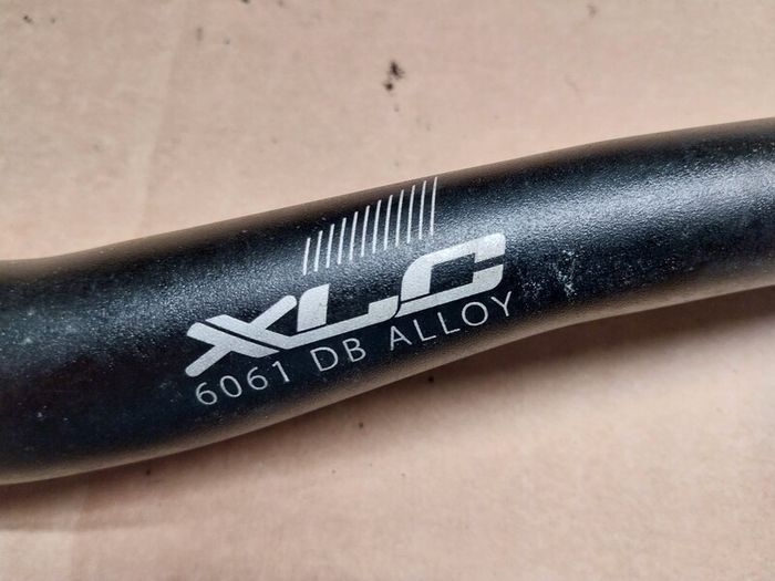 mountain bike handlebars wide