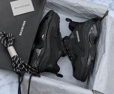 Balenciaga Triple S