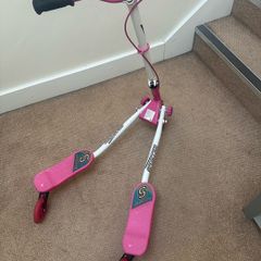 Childs scooter