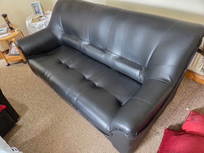 1 Sofa, 2 Arm Chairs (3-Piece Suite)