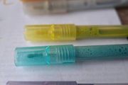 Sparkling glitter markers