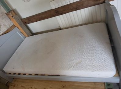 toddler bed with mattress