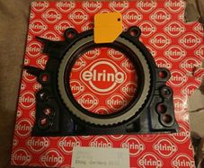 Audi 2.0tdi crankshaft seal with signal sender shed house clearance sale unwanted stuff gift car boot sale. Mechanic garage car repair engine foult