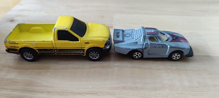 Vintage Diecast No 405 Hot Wheels Matchbox Clone 2.75" Macau and Maisto Ford F350 Super Duty Regular Cab Pick Up Truck Diecast Yellow