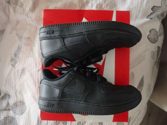 Kids Nike Air Force size 13