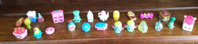 Bundle of  24 Shopkins can post
