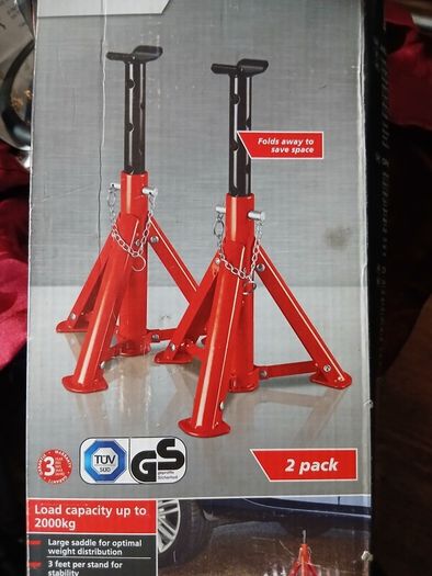 Axle stands