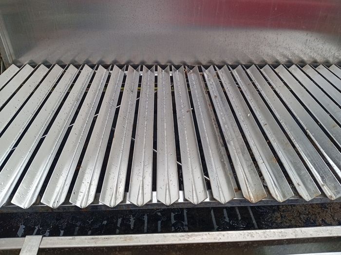 large catering barbeque Ideal for the summer can cook a lot of food at the same time