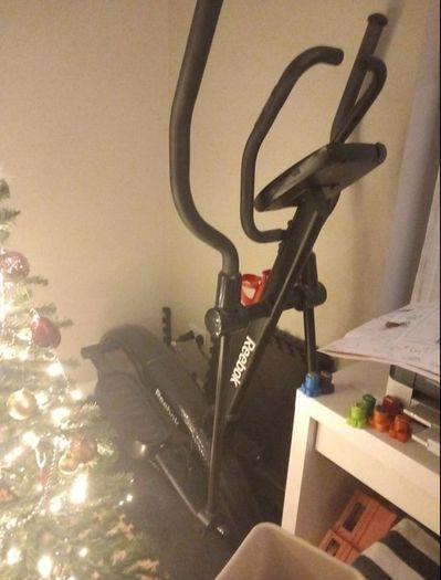 Reebok Elliptical Cross Trainer
