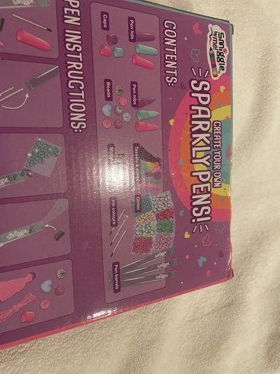 Create Your Own Sparkly Pens - Smiggle
