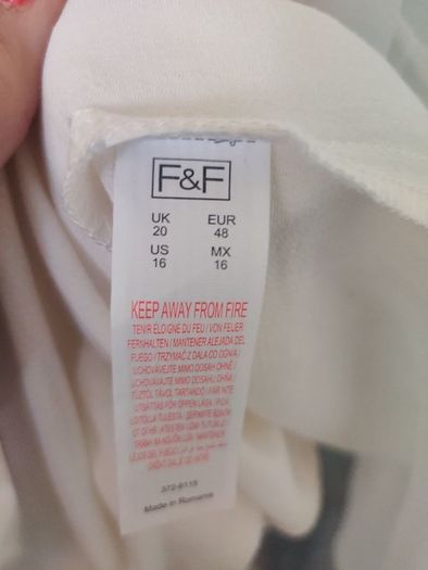 Brand new F&F cream longer line blouse size UK20 EU48 Postage included