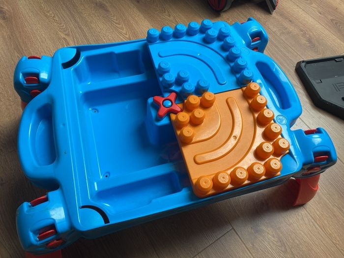Mega Bloks Build & Learn Table