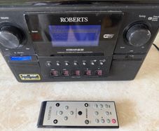 Robert's 83i Stream Radio with Remote Control