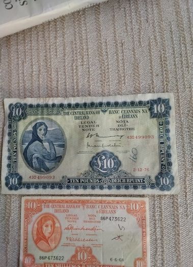 Tw0 Eire   Banknotes 42