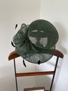 Emerald green occasion hat