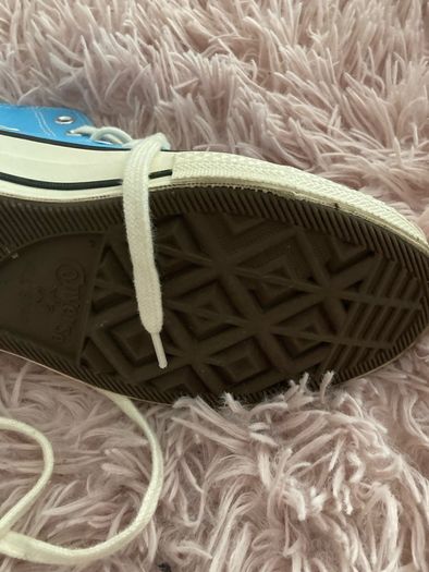 7 pairs of Genuine Converse