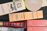 Beauty crop makeup bundle
