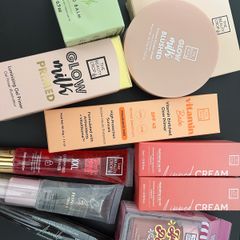 Beauty crop makeup bundle