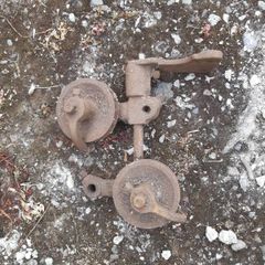 Old Pulley Mechanism