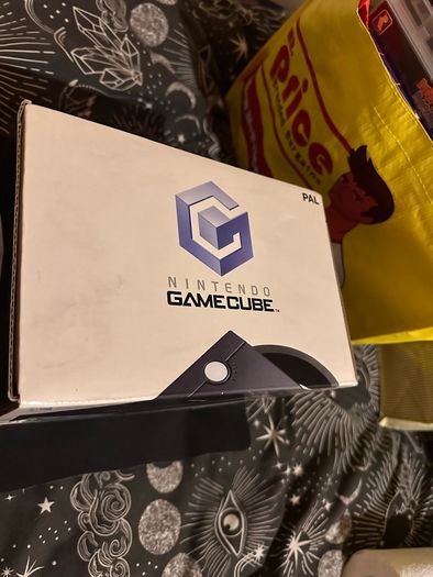 Nintendo GameCube console and games Mario