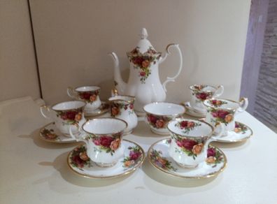 15 piece Coffee Set With Medium Coffee Pot  Royal Albert Old Country Roses For 6 Person Setting, Bone China