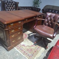 large partners desk+captains chair