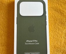 Apple official case TechWoven Case with MagSafe