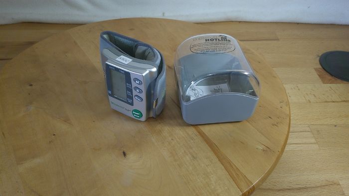 Medisana Perfect Wrist Blood Pressure Monitor with Storage Case