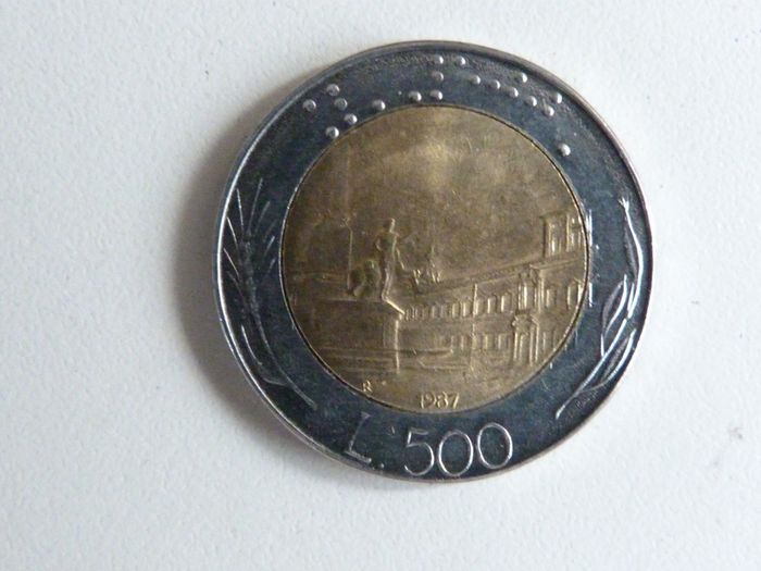 Excellent Italian 500 lire