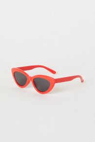 Retro Cat Eye Sunglasses  Red Frame