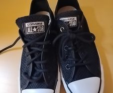 Converse size 4