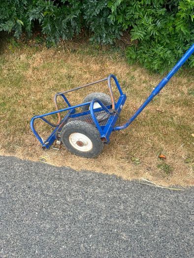 heavy-duty pipe and carpet trolley