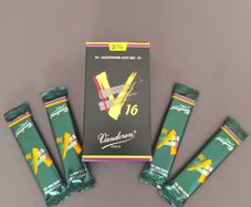 Vandoren V16 Reeds