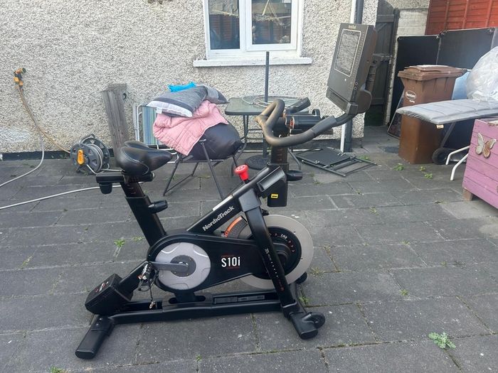 Nordic track s10i exercise bike