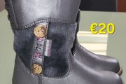 Girls boots
