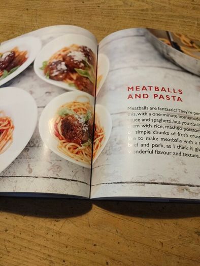 Jamie's Ministry of Food, anyone can learn to Cook in 24 Hours..