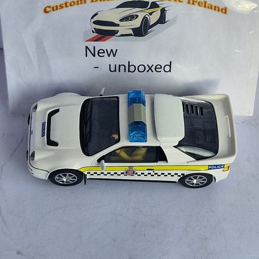 Scalextric C4341 Ford RS200 - Police Slot Car ( classic street supercar )