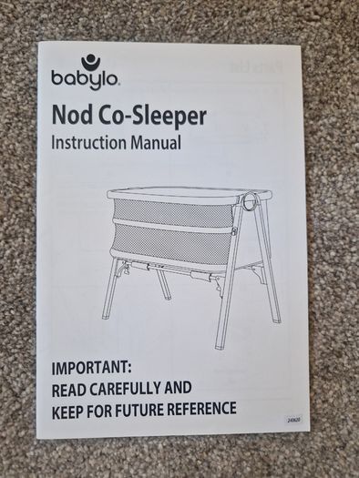 Babylo Nod Co-Sleeper Crib & Mattress. Includes Manual, travel bag