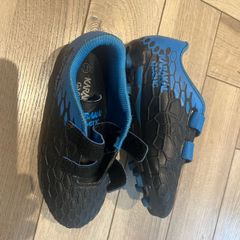 velcro football boots - size 13