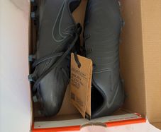 Nike Phantom GX 2 kids Football shoes