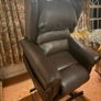 Lift and rise electric recliner arm chair Image 4