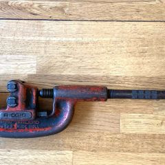 garage sale tools cutters