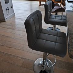 bar stool one