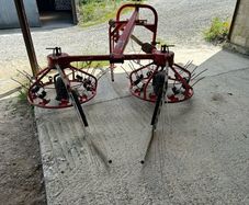 Kuhn Hay-Bob 300